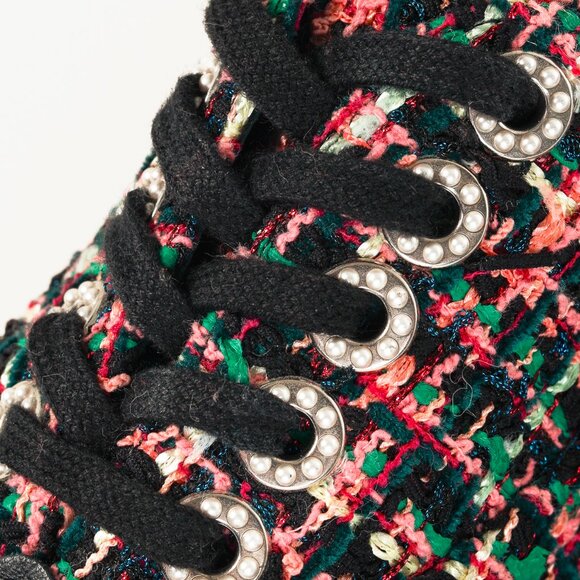 Chanel Cap Toe Pearl Embellished Tweed Shoes - Picture 8 of 13